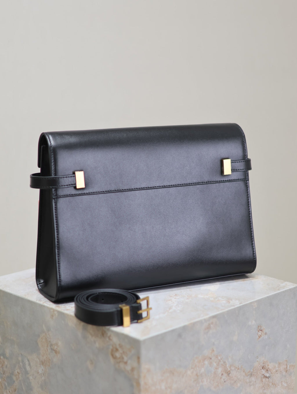 Saint Laurent Manhattan Medium 29 in Black Smooth Calfskin Gold Buckle Bag