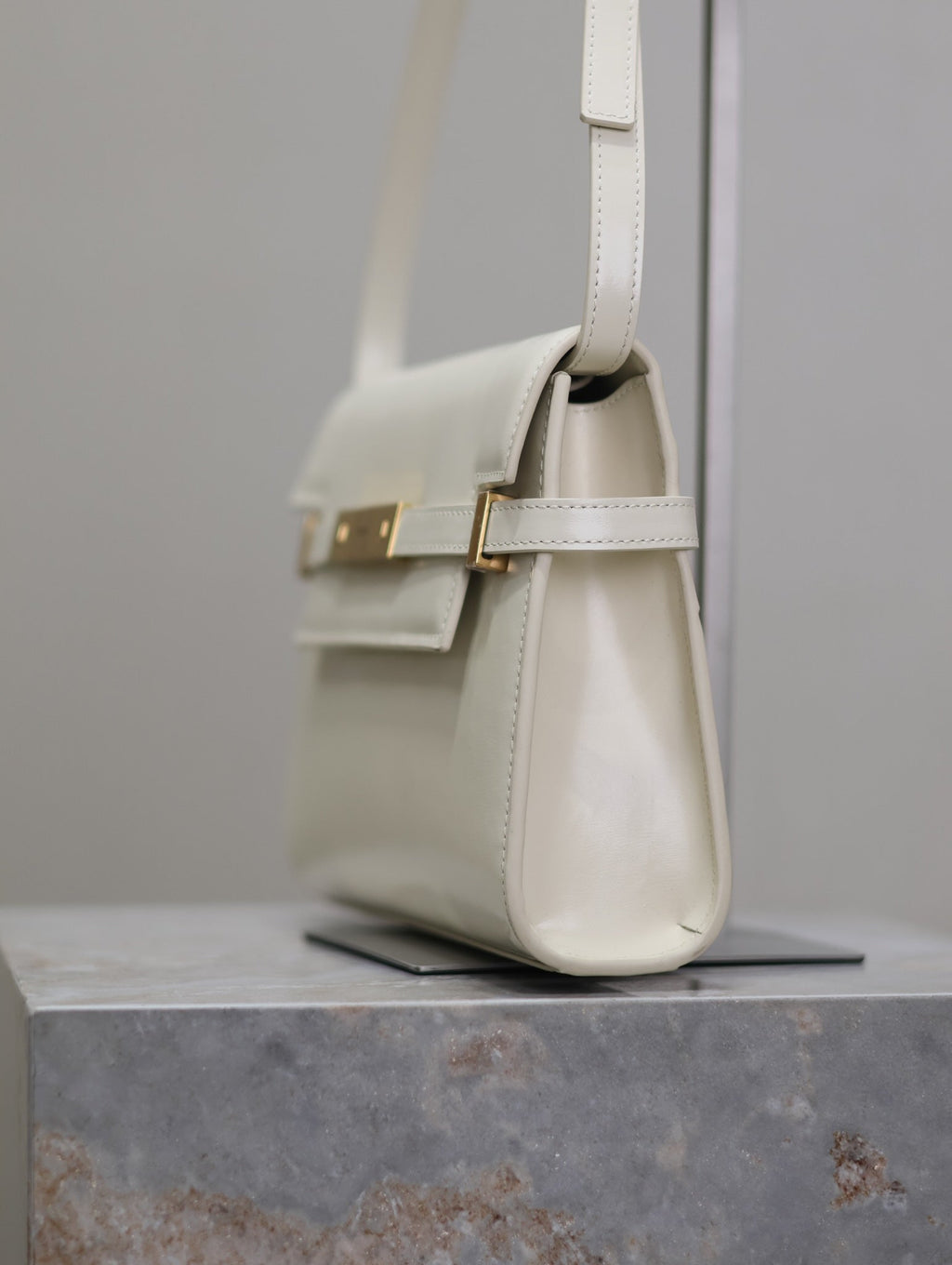 Saint Laurent Manhattan Small 24 in White Smooth Lambskin Gold Hardware Bag