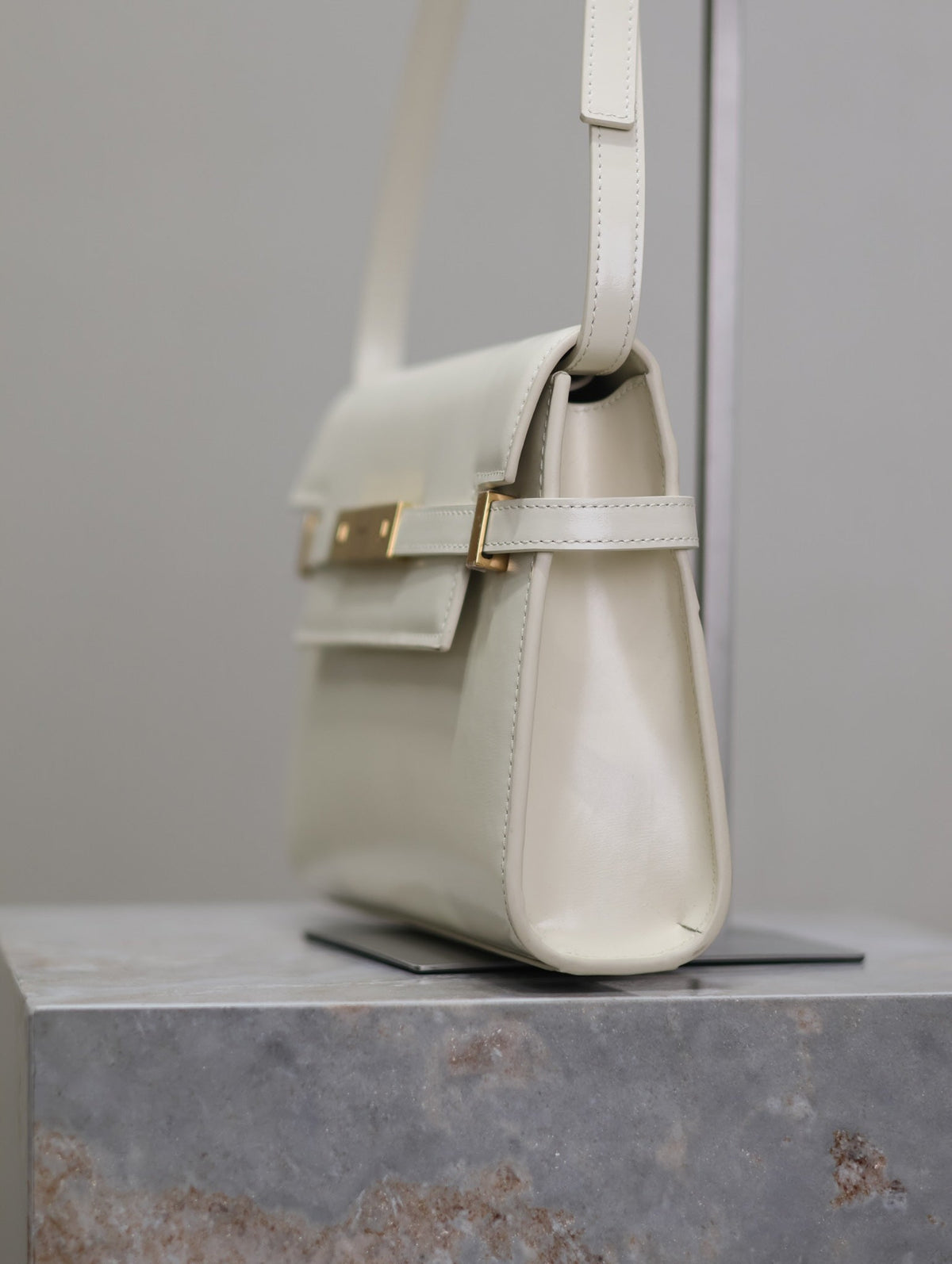 Saint Laurent Manhattan Small 24 in White Smooth Lambskin Gold Hardware Bag