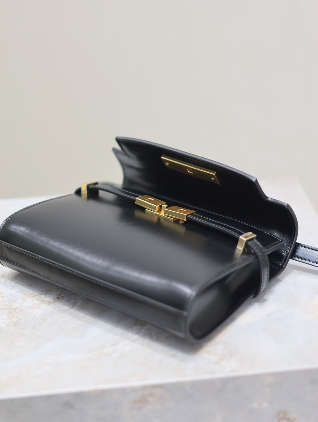 Saint Laurent Manhattan Mini 19 in Black Smooth Lambskin Gold Buckle Bag
