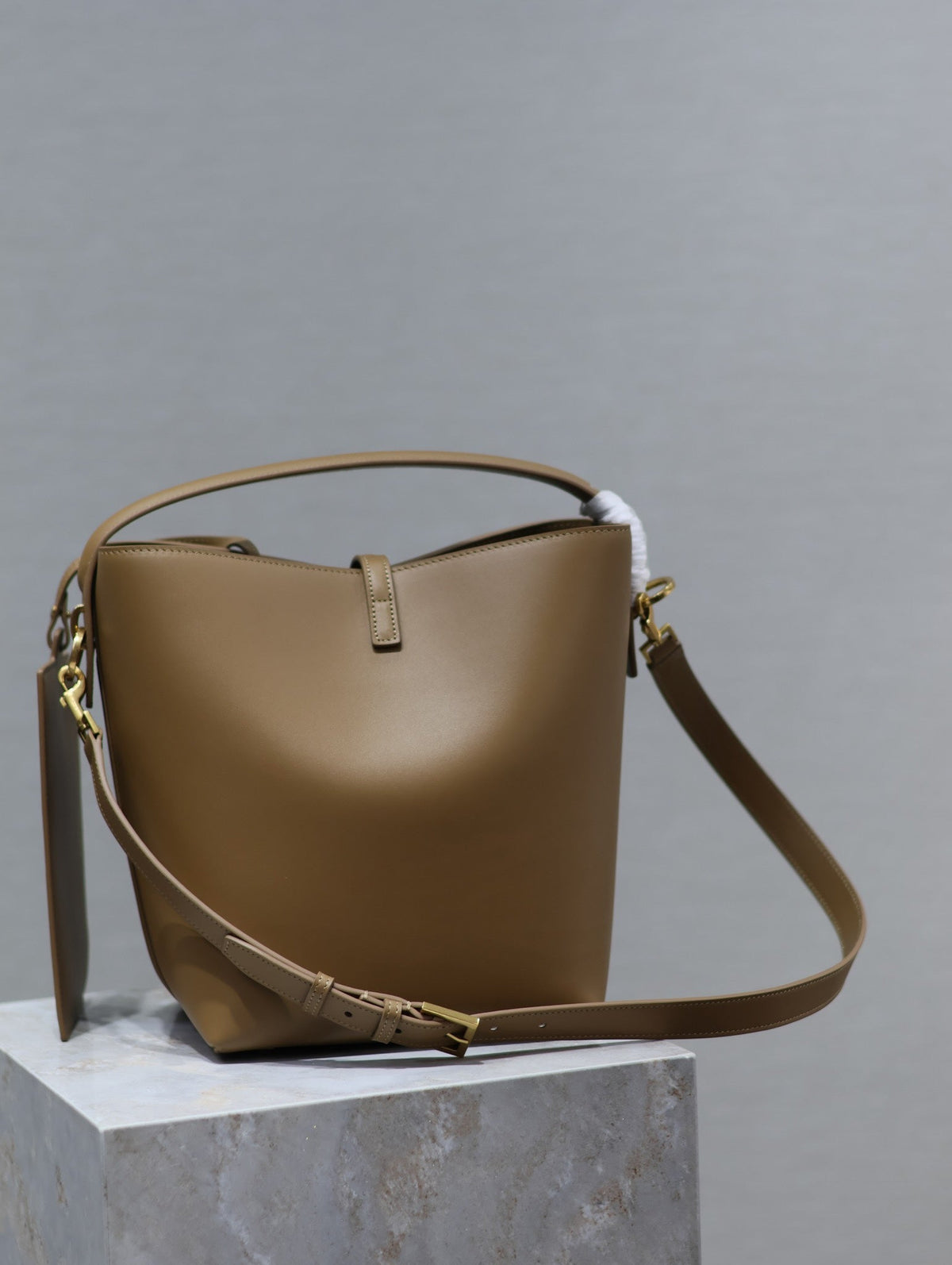 Saint Laurent 25S Le 5 À 7 Bag 26 in Brown Calfskin Gold Hardwre