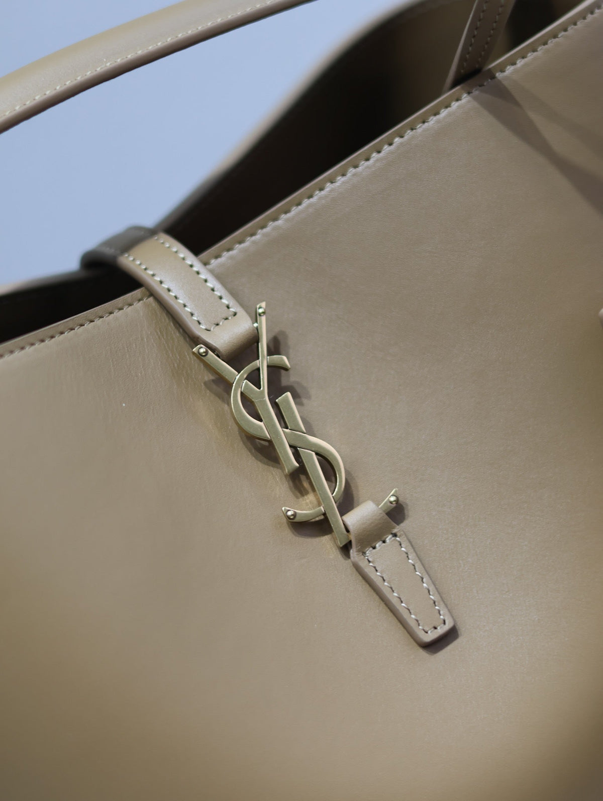 Saint Laurent 25S Le 5 À 7 Bag 26 in Brown Calfskin Gold Hardwre
