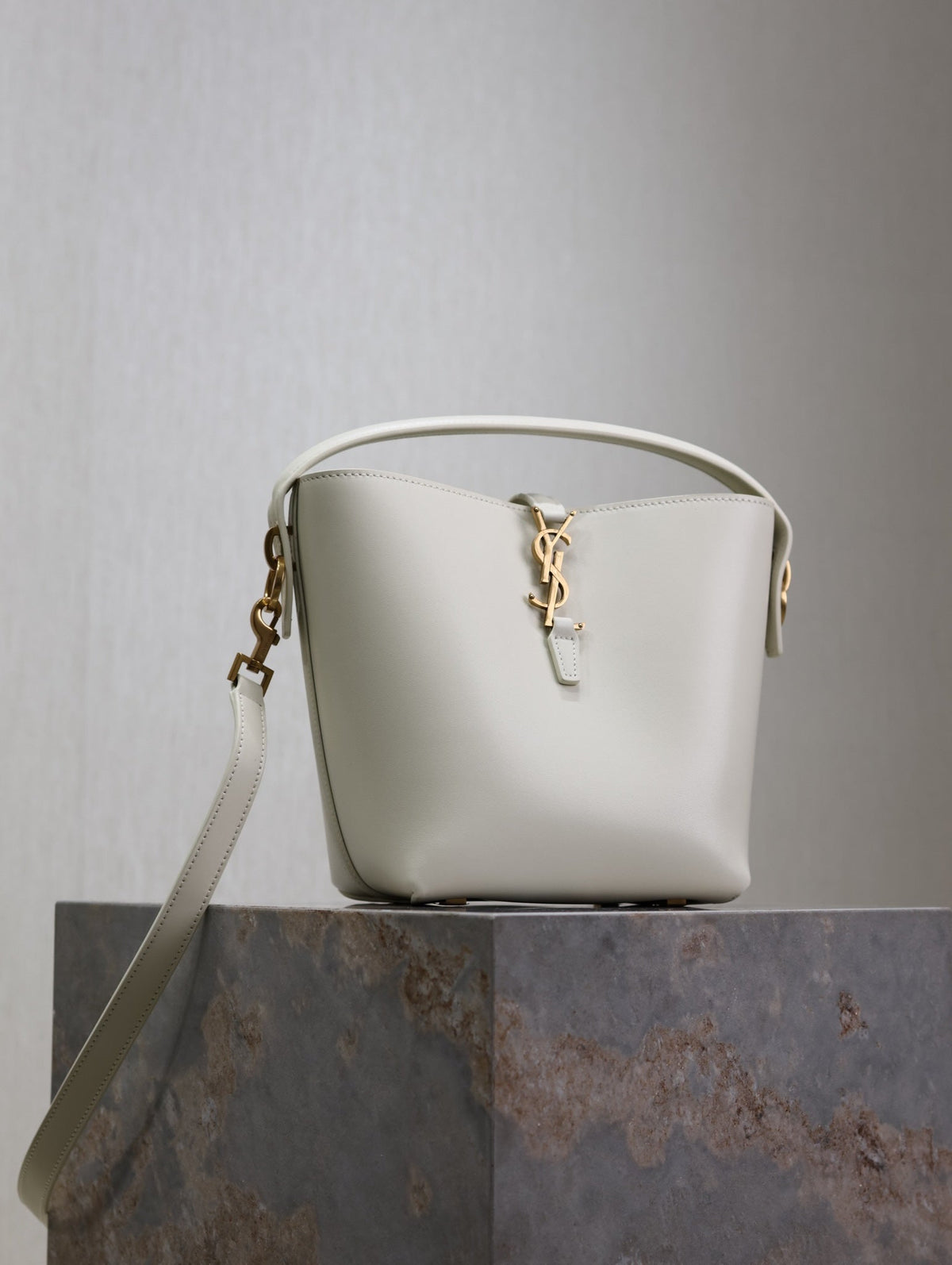 Saint Laurent 25S Le 37 Bag 20 in Dusty Gray Calfskin Gold Hardwre