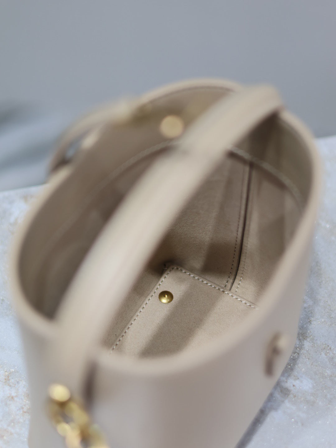 Saint Laurent 25S Le 37 Bucket 15 in Beige Calfskin Gold Hardwre