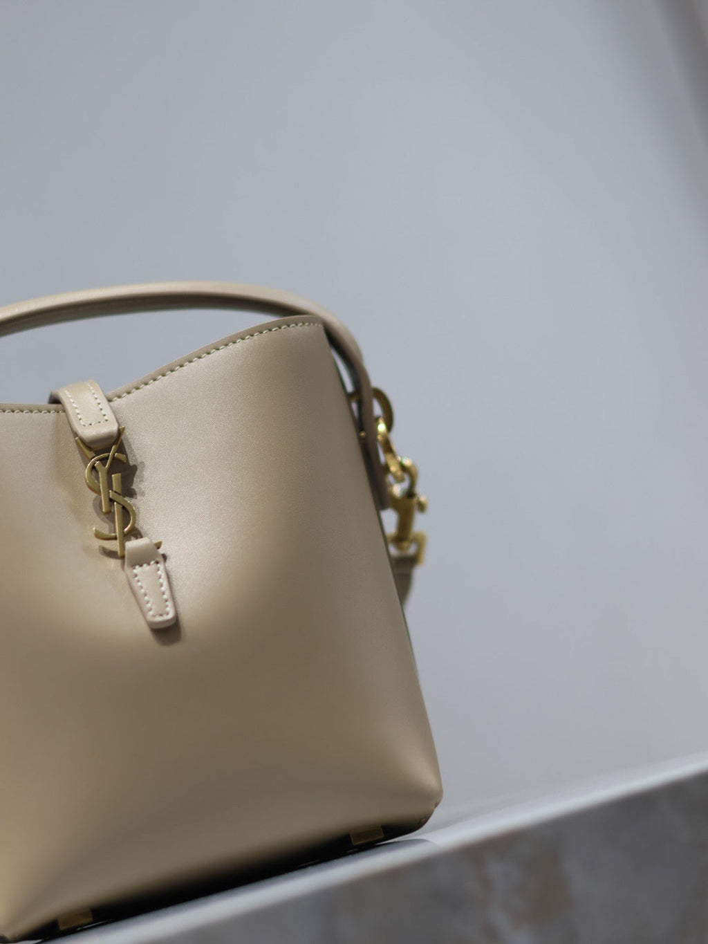 Saint Laurent 25S Le 37 Bucket 15 in Beige Calfskin Gold Hardwre