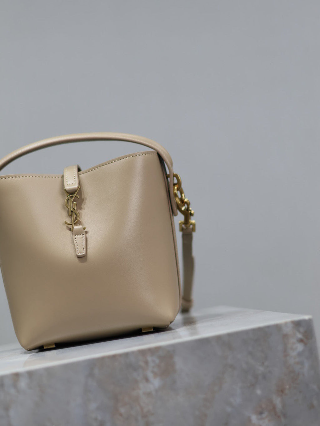Saint Laurent 25S Le 37 Bucket 15 in Beige Calfskin Gold Hardwre