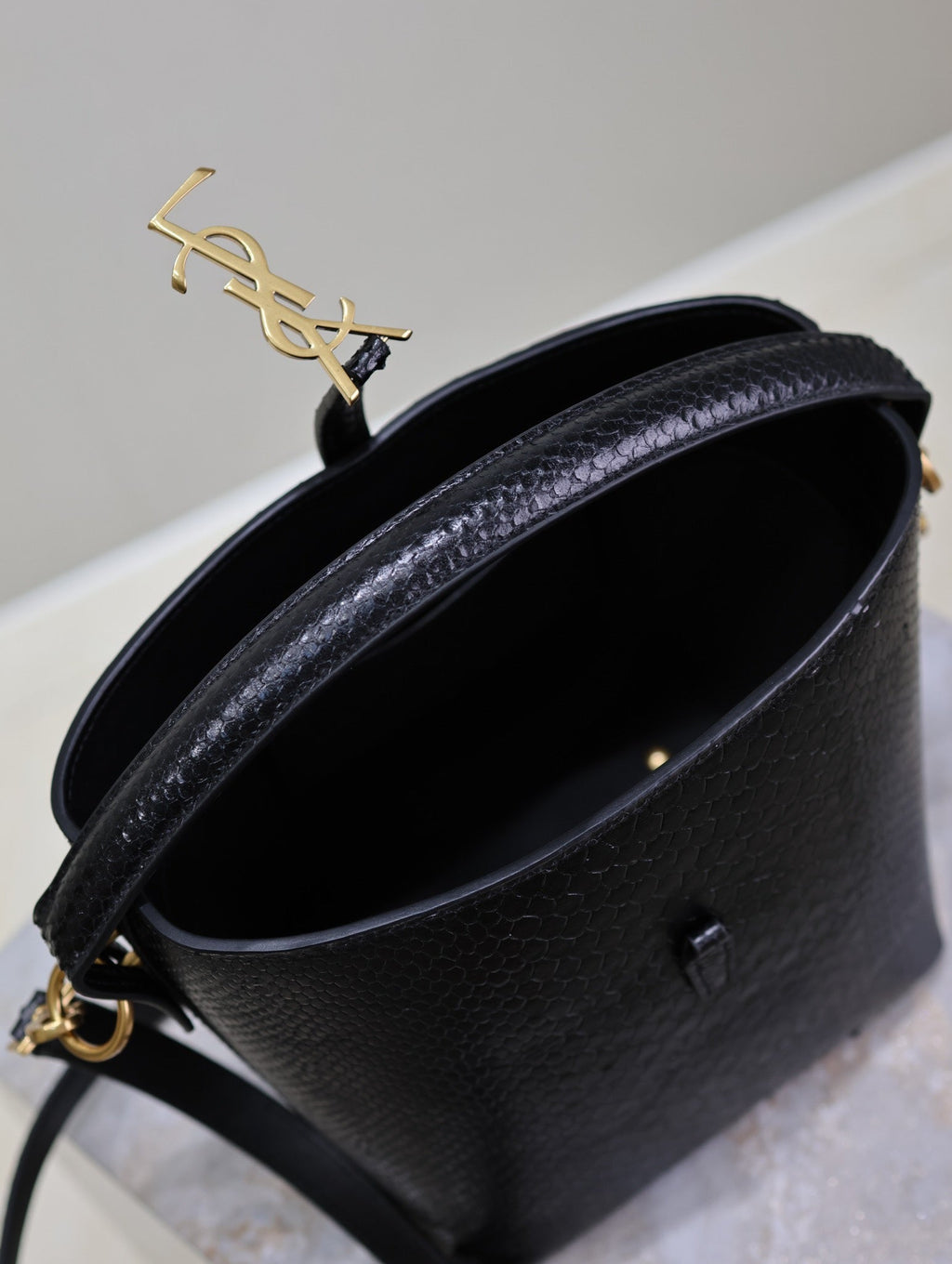 Saint Laurent 25S Le 37 20 in Black Snake Embossed Calfskin Gold Hardwre Bag