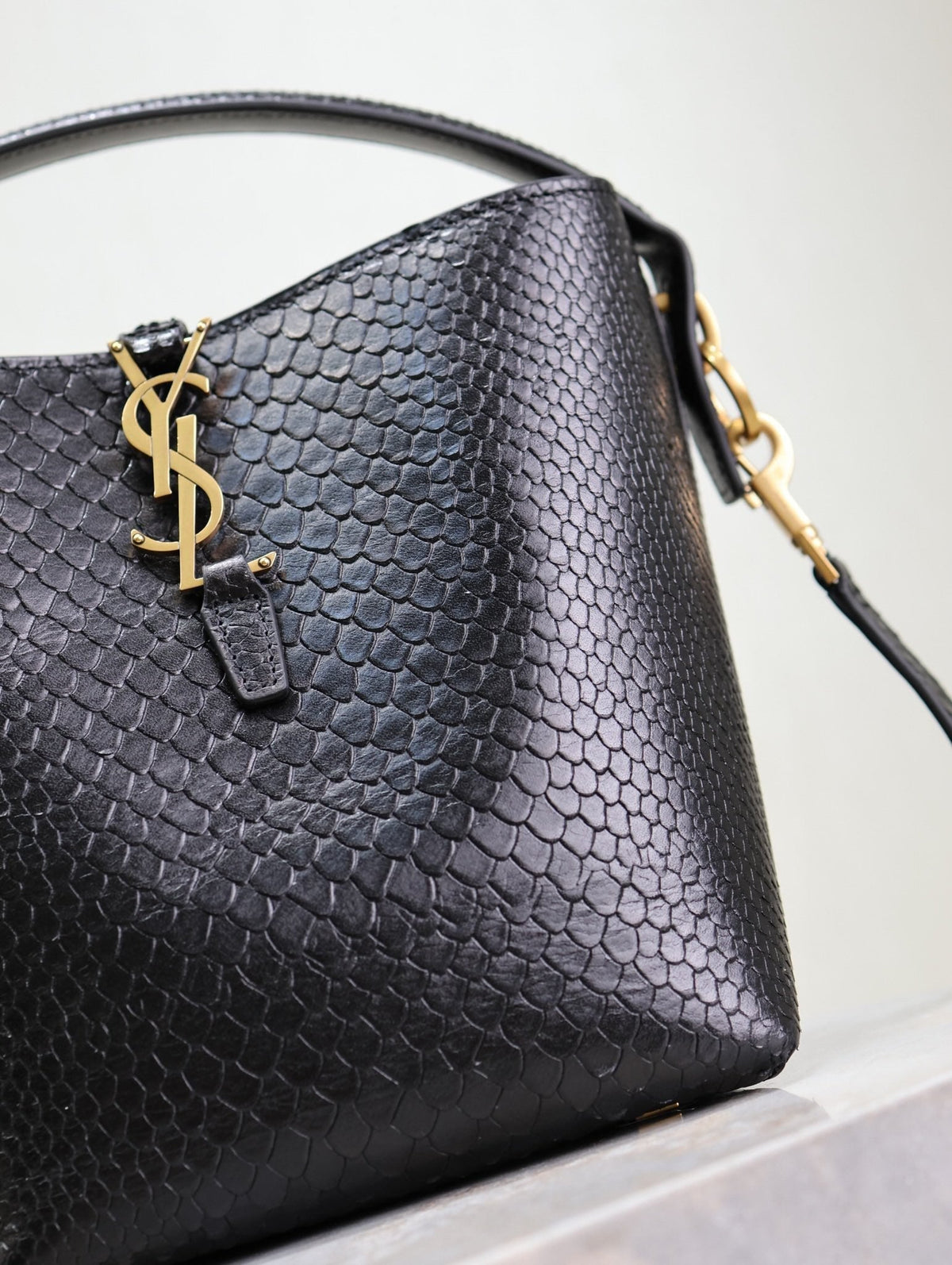 Saint Laurent 25S Le 37 20 in Black Snake Embossed Calfskin Gold Hardwre Bag