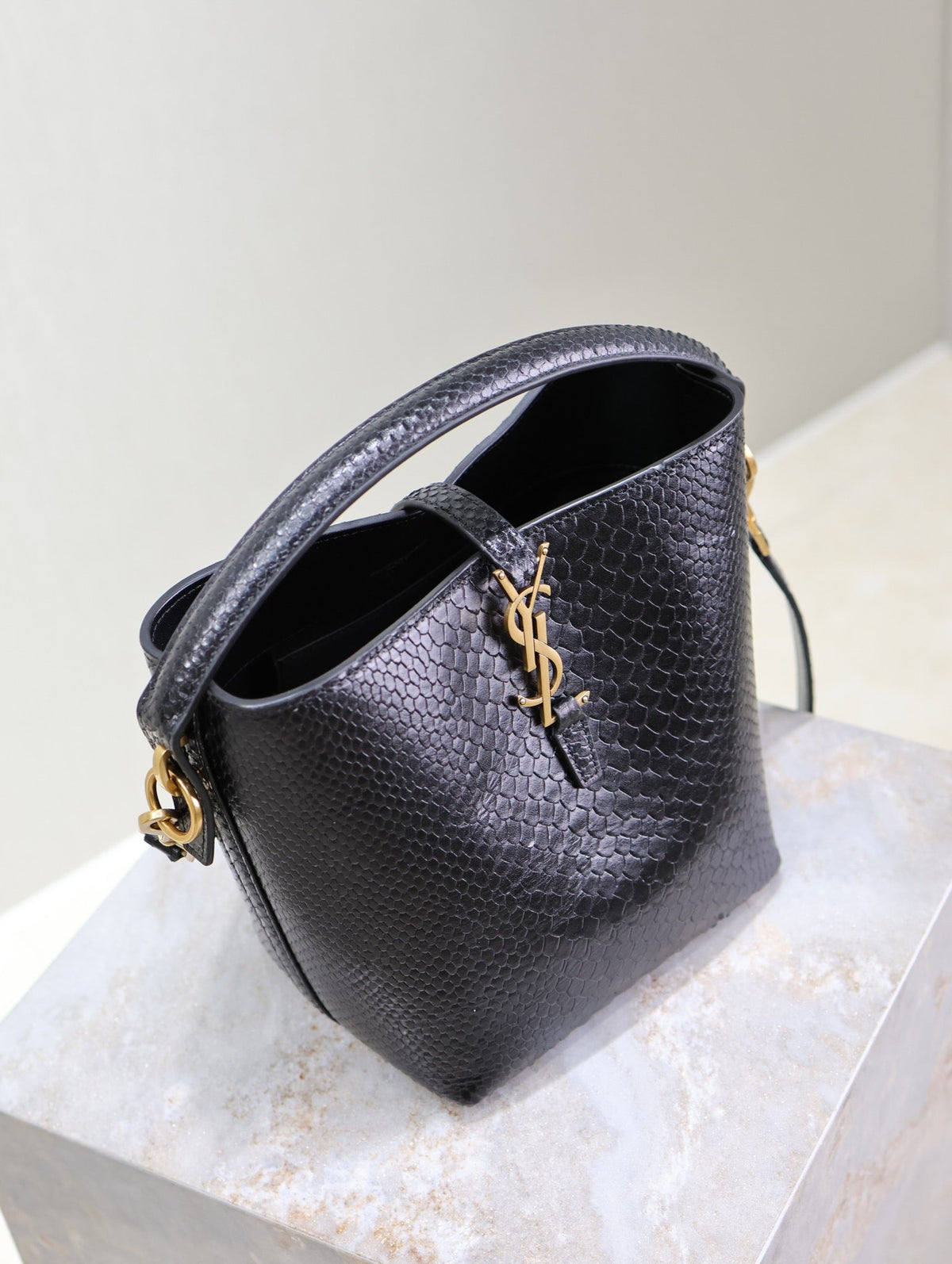 Saint Laurent 25S Le 37 20 in Black Snake Embossed Calfskin Gold Hardwre Bag