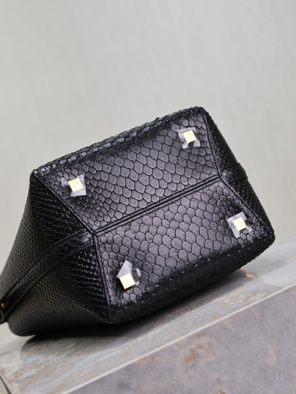 Saint Laurent 25S Le 37 20 in Black Snake Embossed Calfskin Gold Hardwre Bag