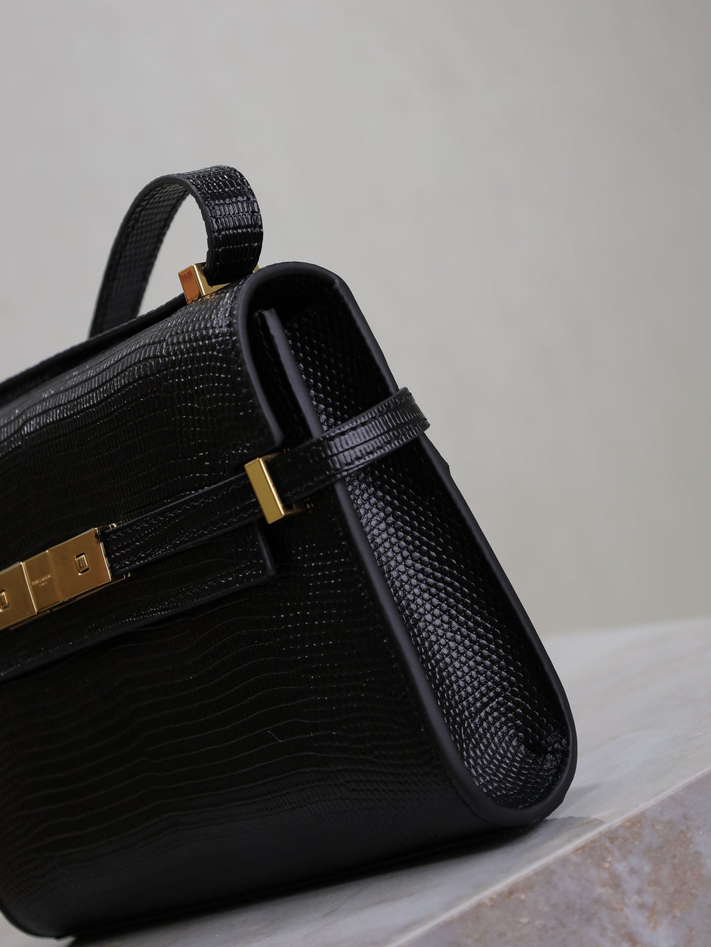 Saint Laurent 25S Mini Manhattan 19 in Black Shiny Crocodile Calfskin Gold Hardwre Bag