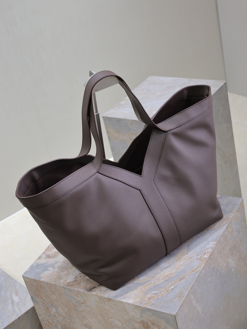 Saint Laurent 25S Y Tote 50 in Purple Brown Calfskin Gold Hardwre