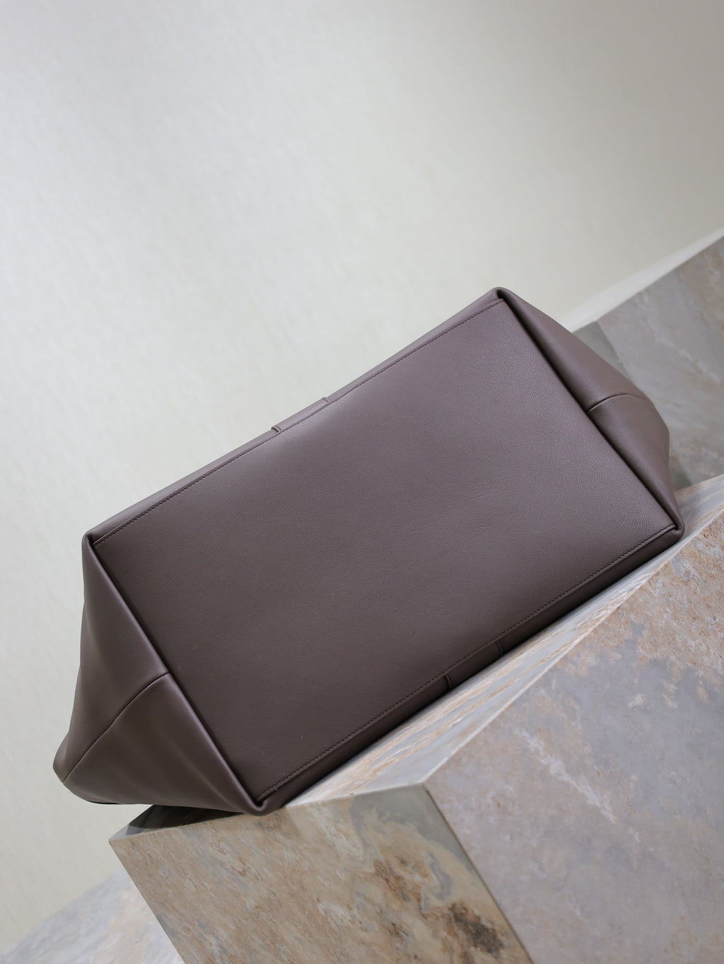 Saint Laurent 25S Y Tote 50 in Purple Brown Calfskin Gold Hardwre