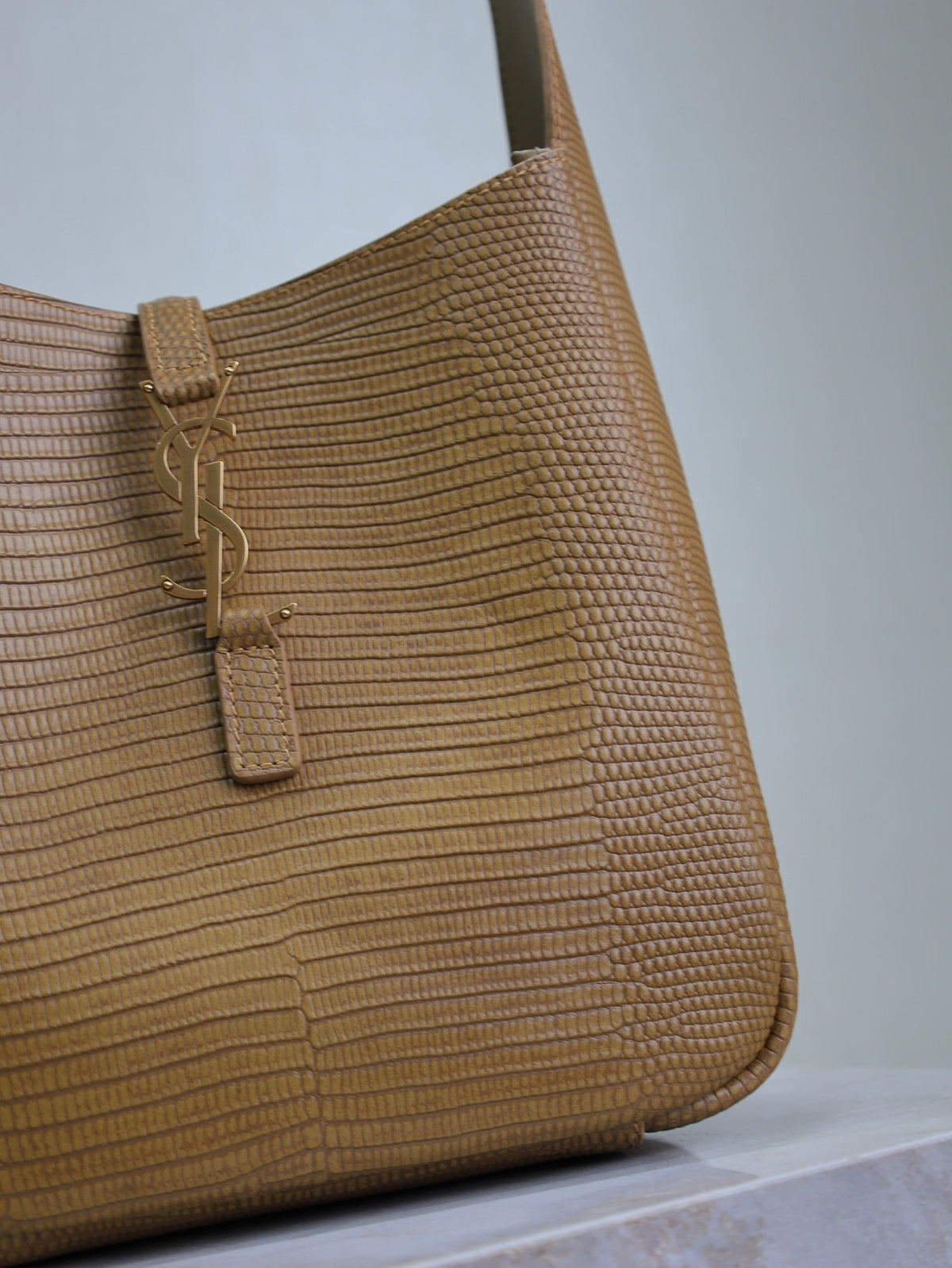 Saint Laurent Le 5 À 7 Small Supple 23 in Cider Brown Lizard-Embossed Calfskin Bag