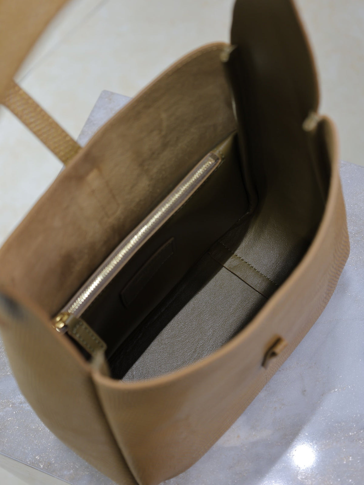 Saint Laurent Le 5 À 7 Small Supple 23 in Cider Brown Lizard-Embossed Calfskin Bag