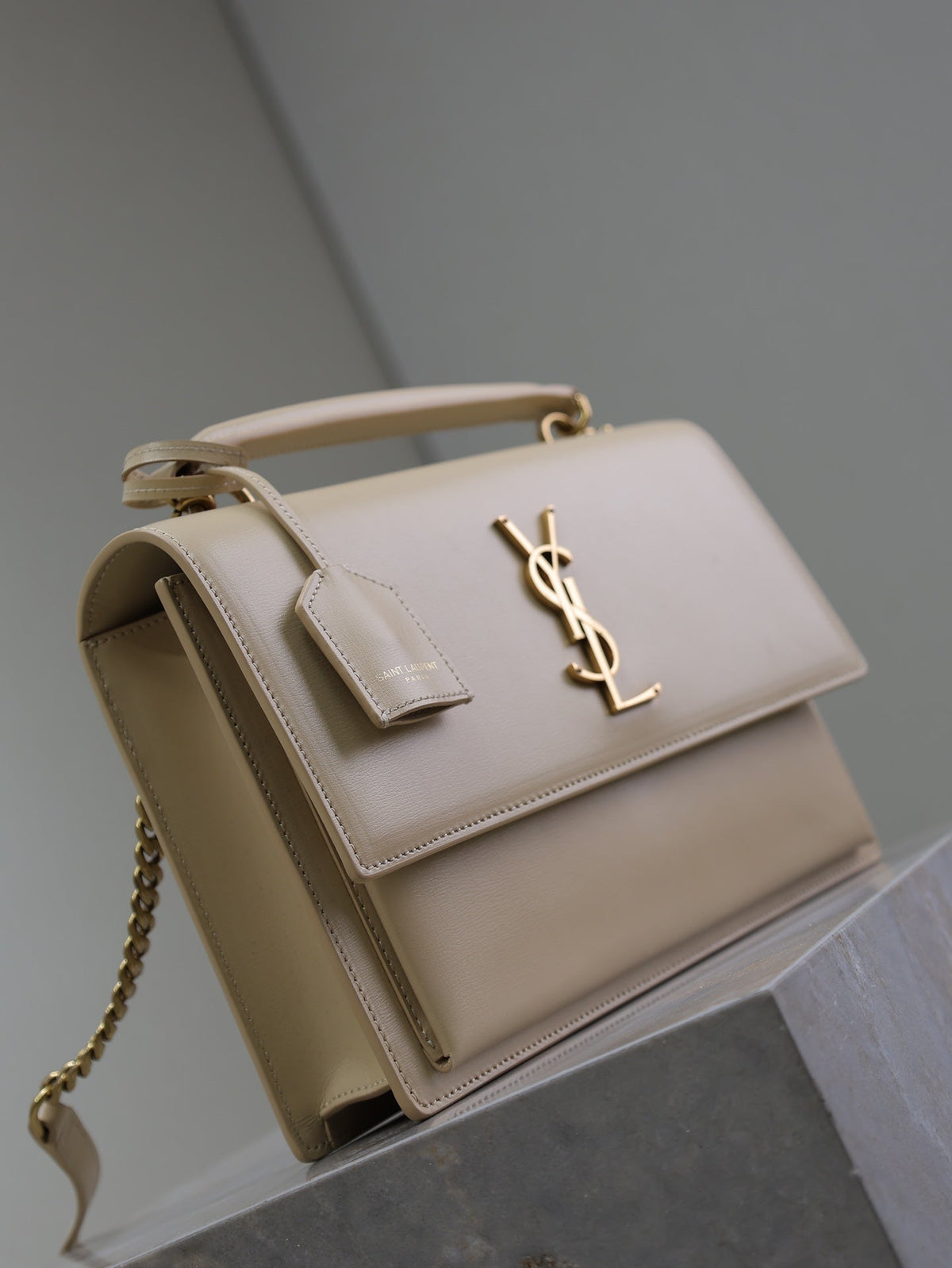 Saint Laurent 25S Sunset MM 25 in Nude Calfskin Gold Hardwre Bag