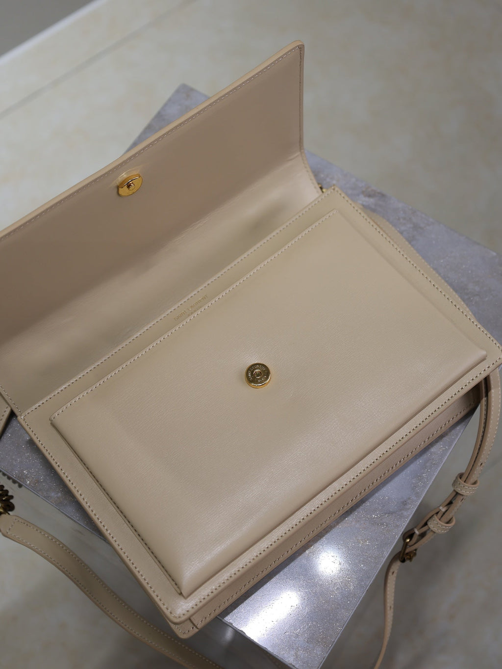 Saint Laurent 25S Sunset MM 25 in Nude Calfskin Gold Hardwre Bag