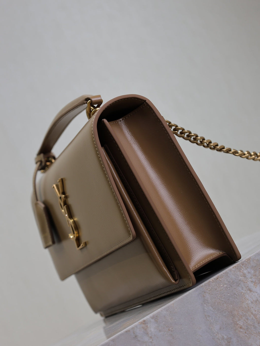 Saint Laurent 25S Sunset MM 25 in Fox Calfskin Gold Hardwre Bag