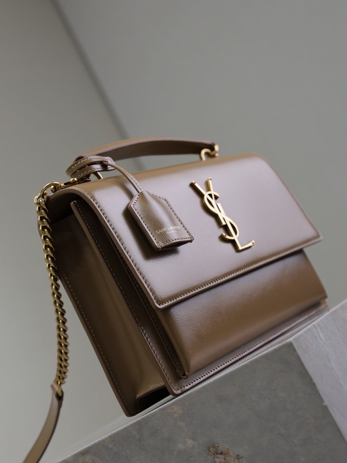 Saint Laurent 25S Sunset MM 25 in Fox Calfskin Gold Hardwre Bag