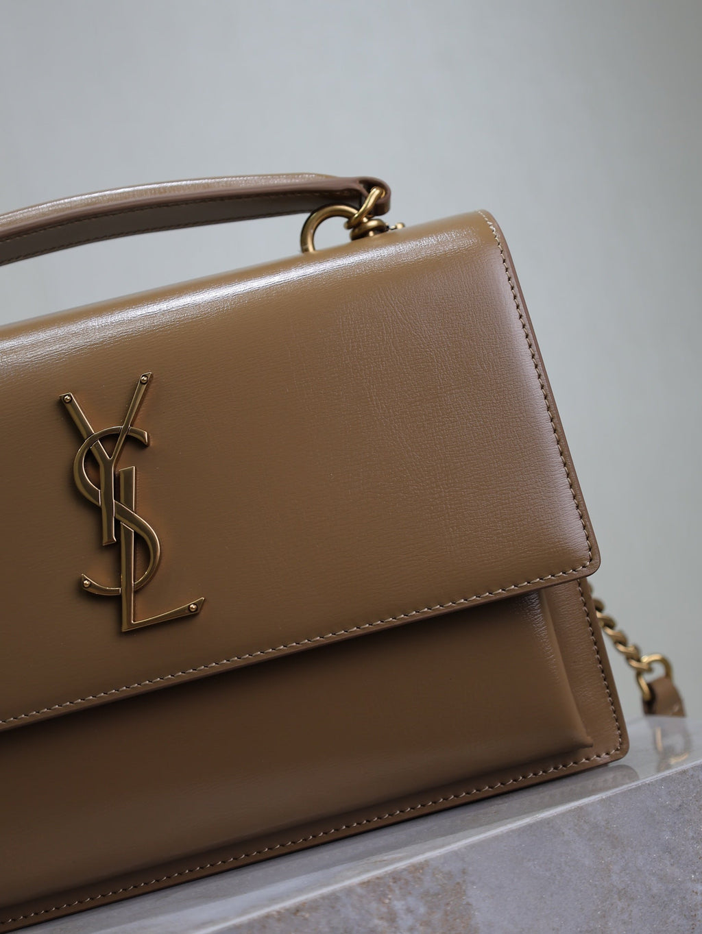 Saint Laurent 25S Sunset MM 25 in Fox Calfskin Gold Hardwre Bag