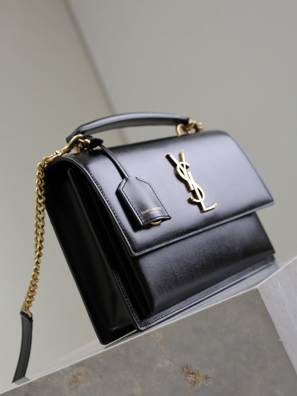 Saint Laurent 25S Sunset MM 25 in Black Calfskin Gold Hardwre Bag