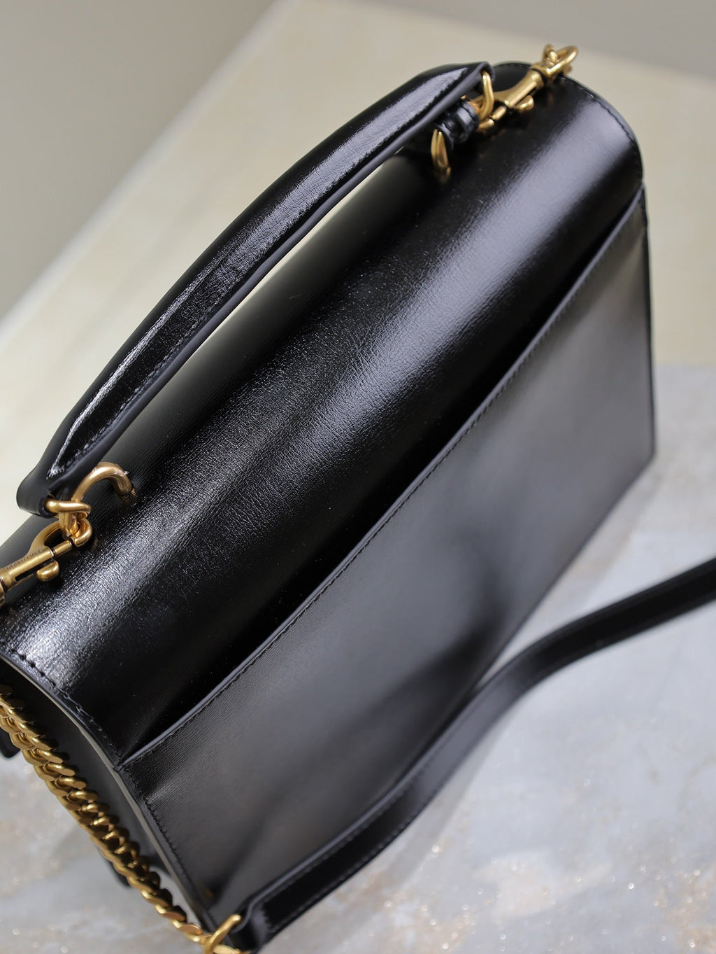 Saint Laurent 25S Sunset MM 25 in Black Calfskin Gold Hardwre Bag