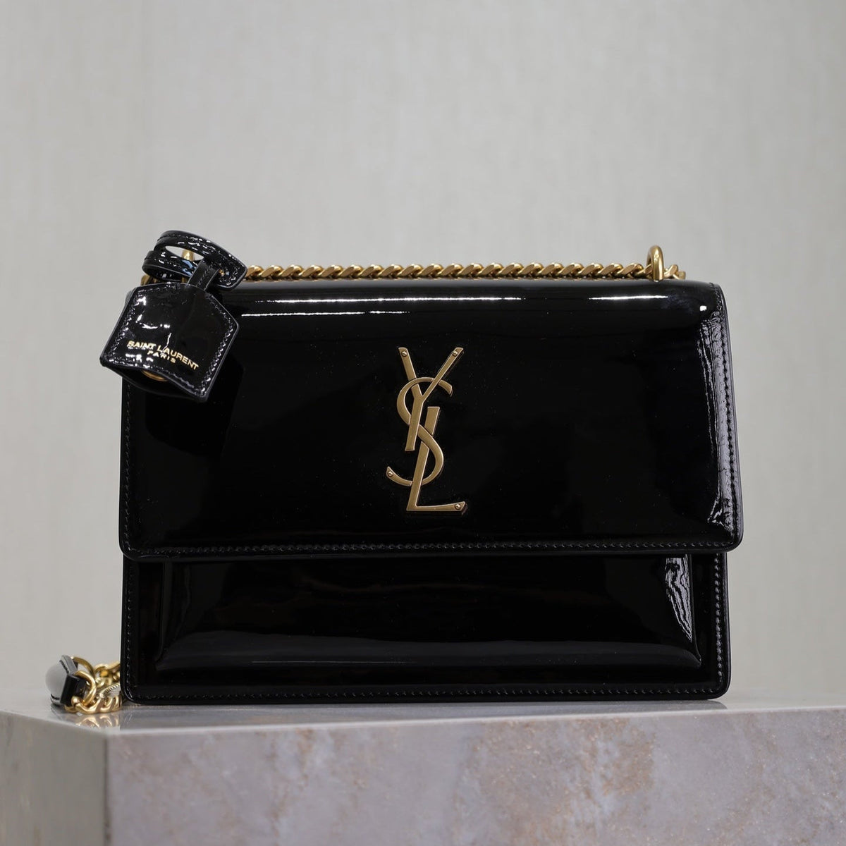 Saint Laurent 25S Sunset Medium 22 in Black Shiny Calfskin Gold Hardwre Bag