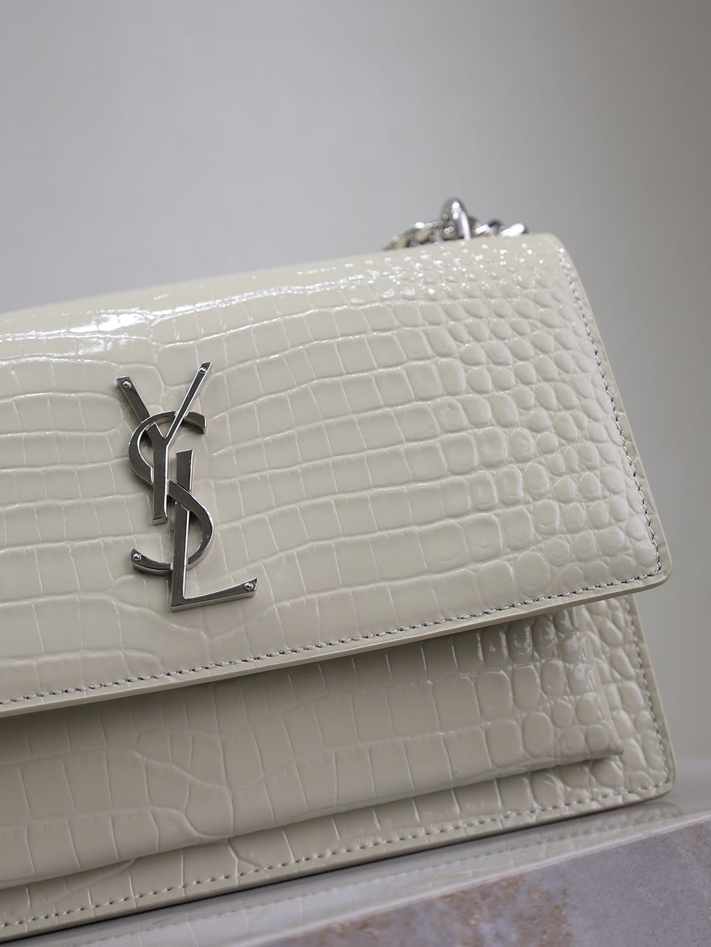 Saint Laurent 25S Sunset Medium 22 in Ivory Crocodile-Embossed Shiny Calfskin Silver Hardwre Bag
