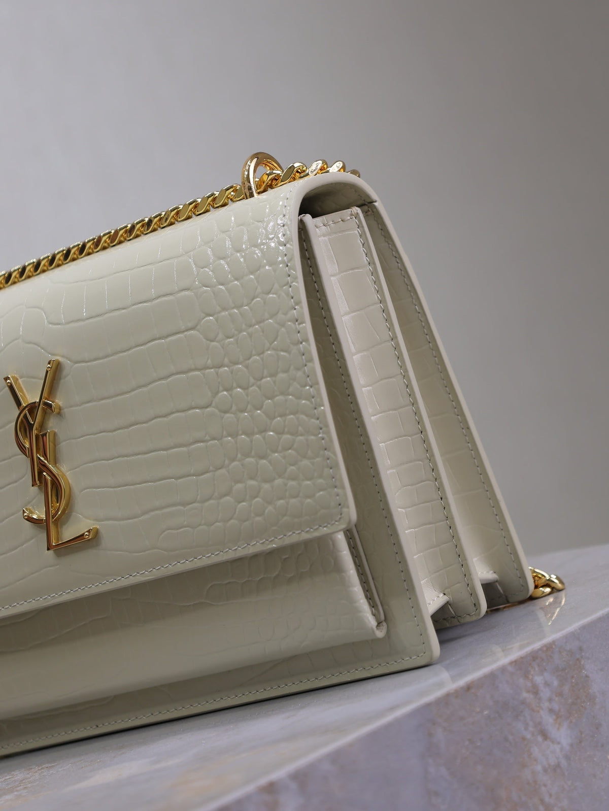 Saint Laurent 25S Sunset Medium 22 in Ivory Crocodile-Embossed Shiny Calfskin Gold Hardwre Bag