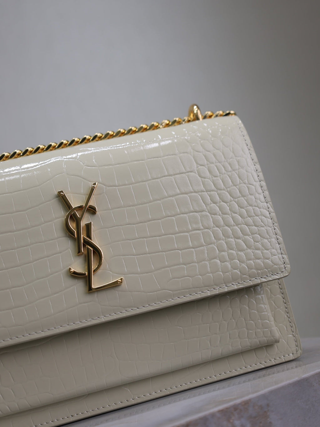 Saint Laurent 25S Sunset Medium 22 in Ivory Crocodile-Embossed Shiny Calfskin Gold Hardwre Bag