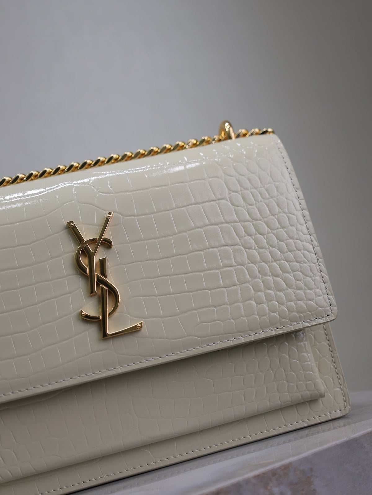 Saint Laurent 25S Sunset Medium 22 in Ivory Crocodile-Embossed Shiny Calfskin Gold Hardwre Bag