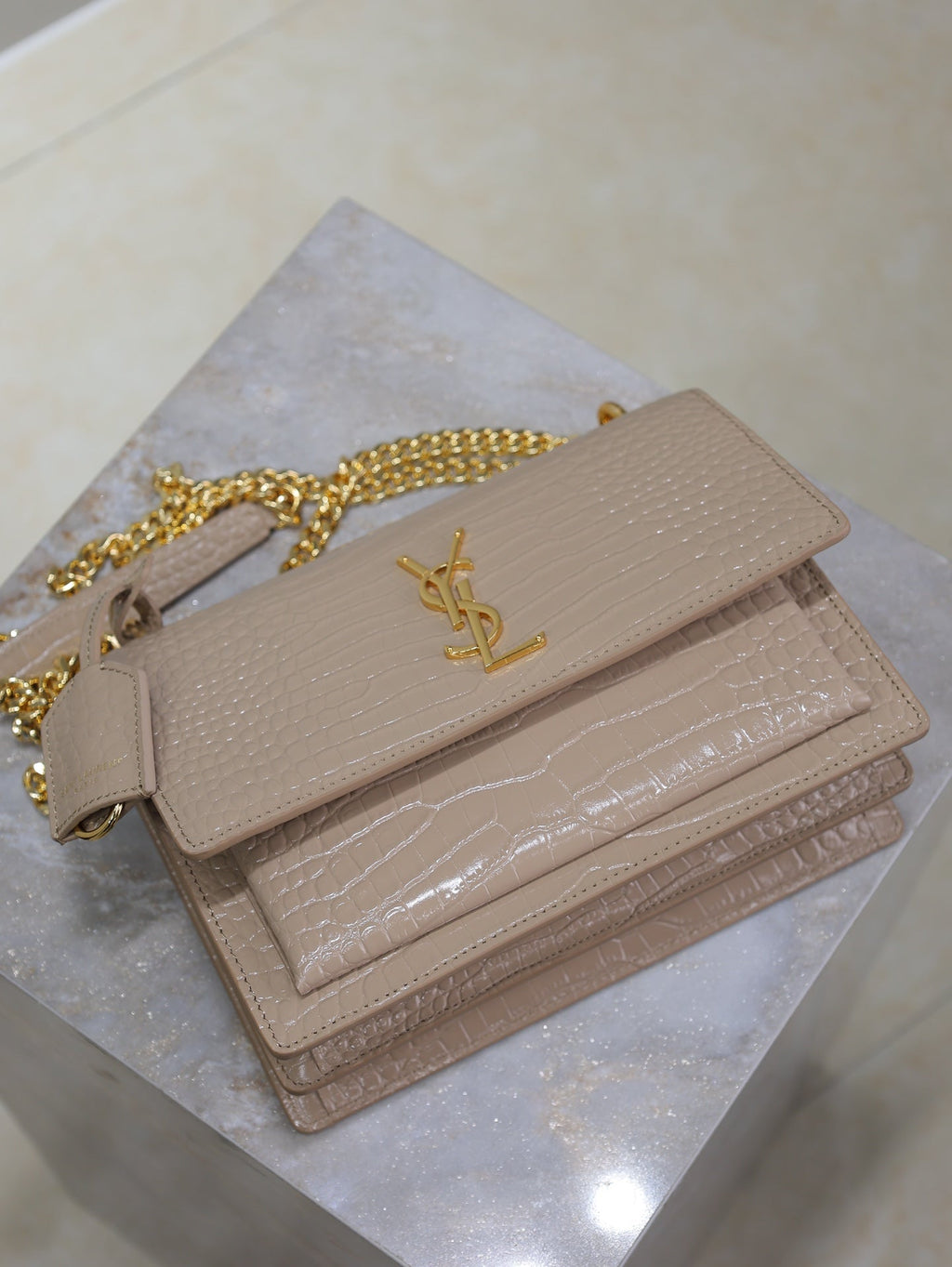 Saint Laurent 25S Sunset Medium 22 in Nude Crocodile-Embossed Shiny Calfskin Gold Hardwre Bag