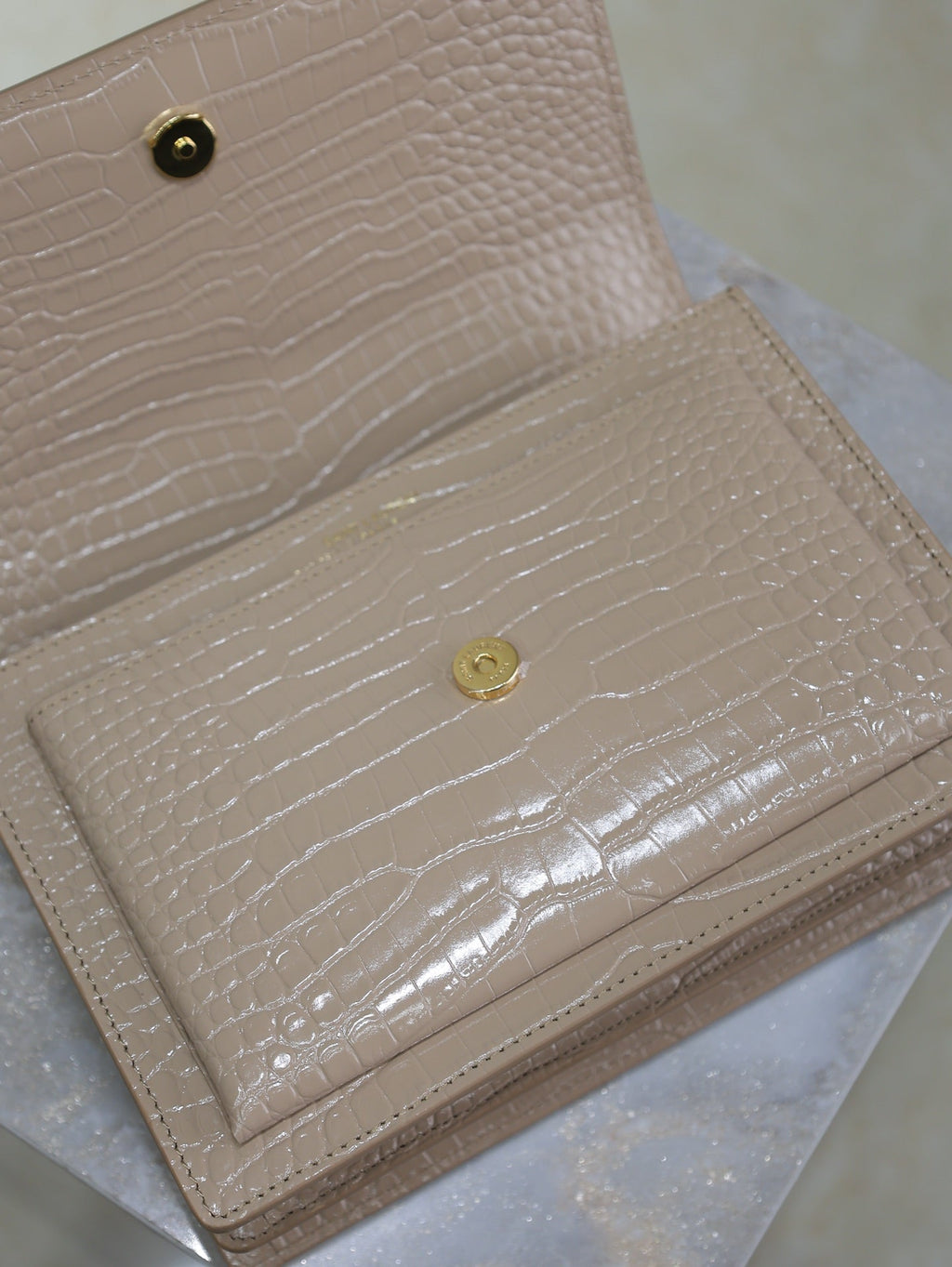 Saint Laurent 25S Sunset Medium 22 in Nude Crocodile-Embossed Shiny Calfskin Gold Hardwre Bag