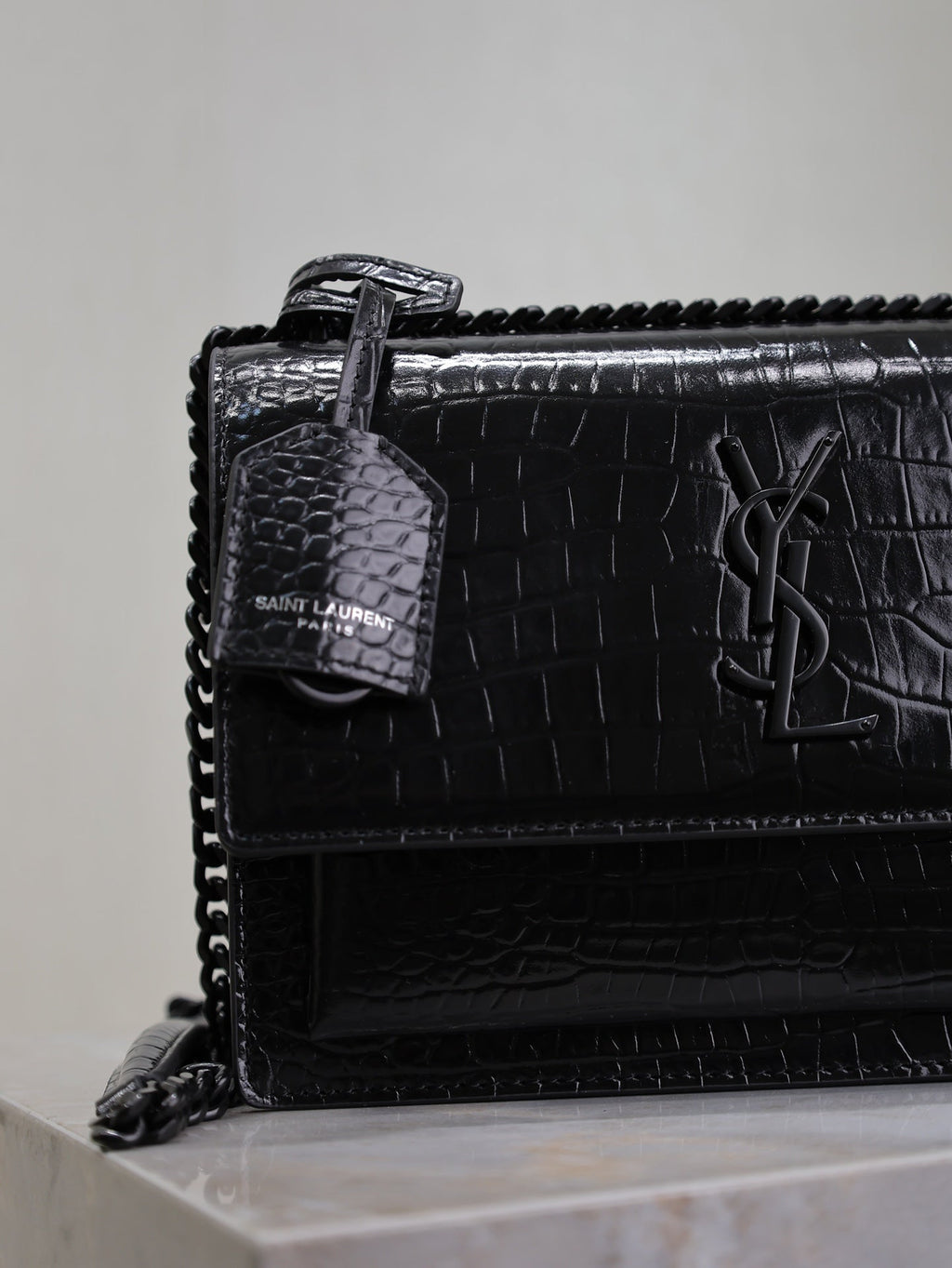 Saint Laurent 25S Sunset Medium 22 in Black Crocodile-Embossed Shiny Calfskin Black Hardwre Bag