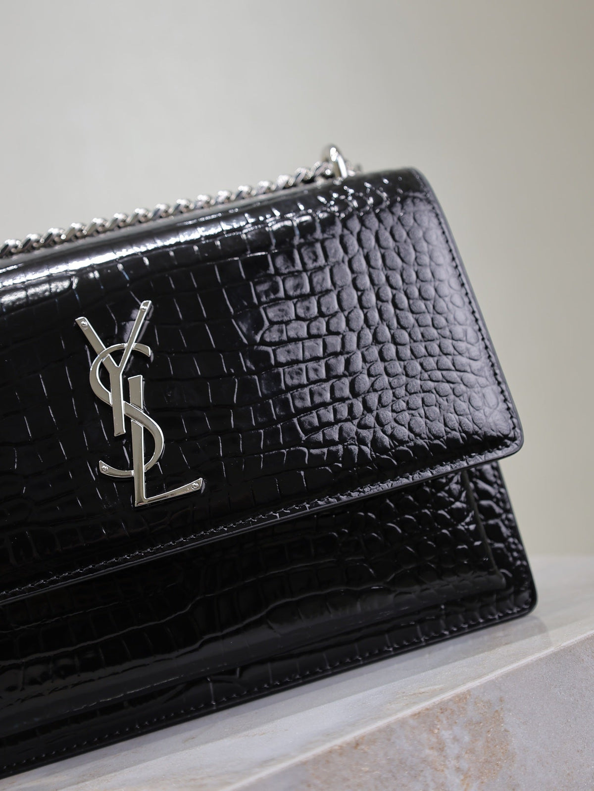 Saint Laurent 25S Sunset Medium 22 in Black Crocodile-Embossed Shiny Calfskin Silver Hardwre Bag