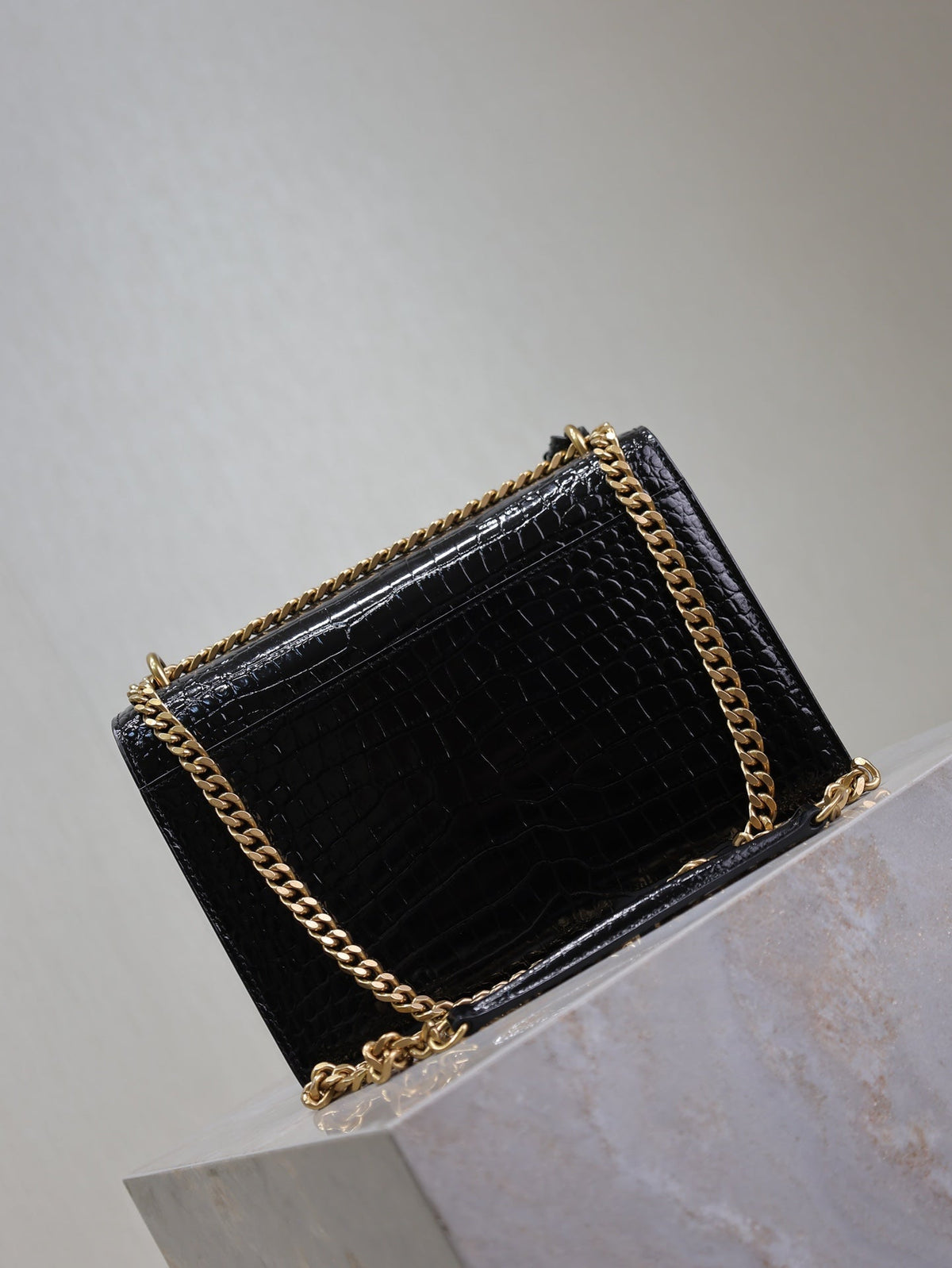 Saint Laurent 25S Sunset Medium 22 in Black Crocodile-Embossed Shiny Calfskin Gold Hardwre Bag