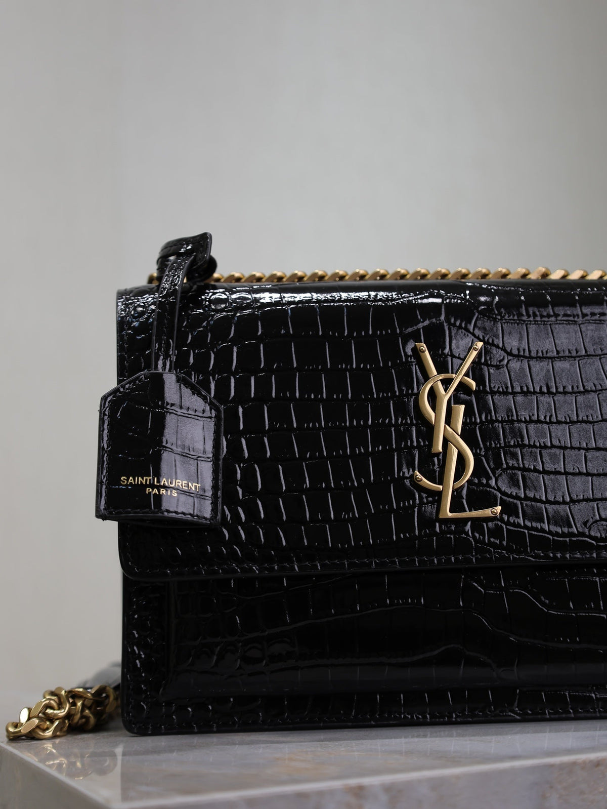 Saint Laurent 25S Sunset Medium 22 in Black Crocodile-Embossed Shiny Calfskin Gold Hardwre Bag
