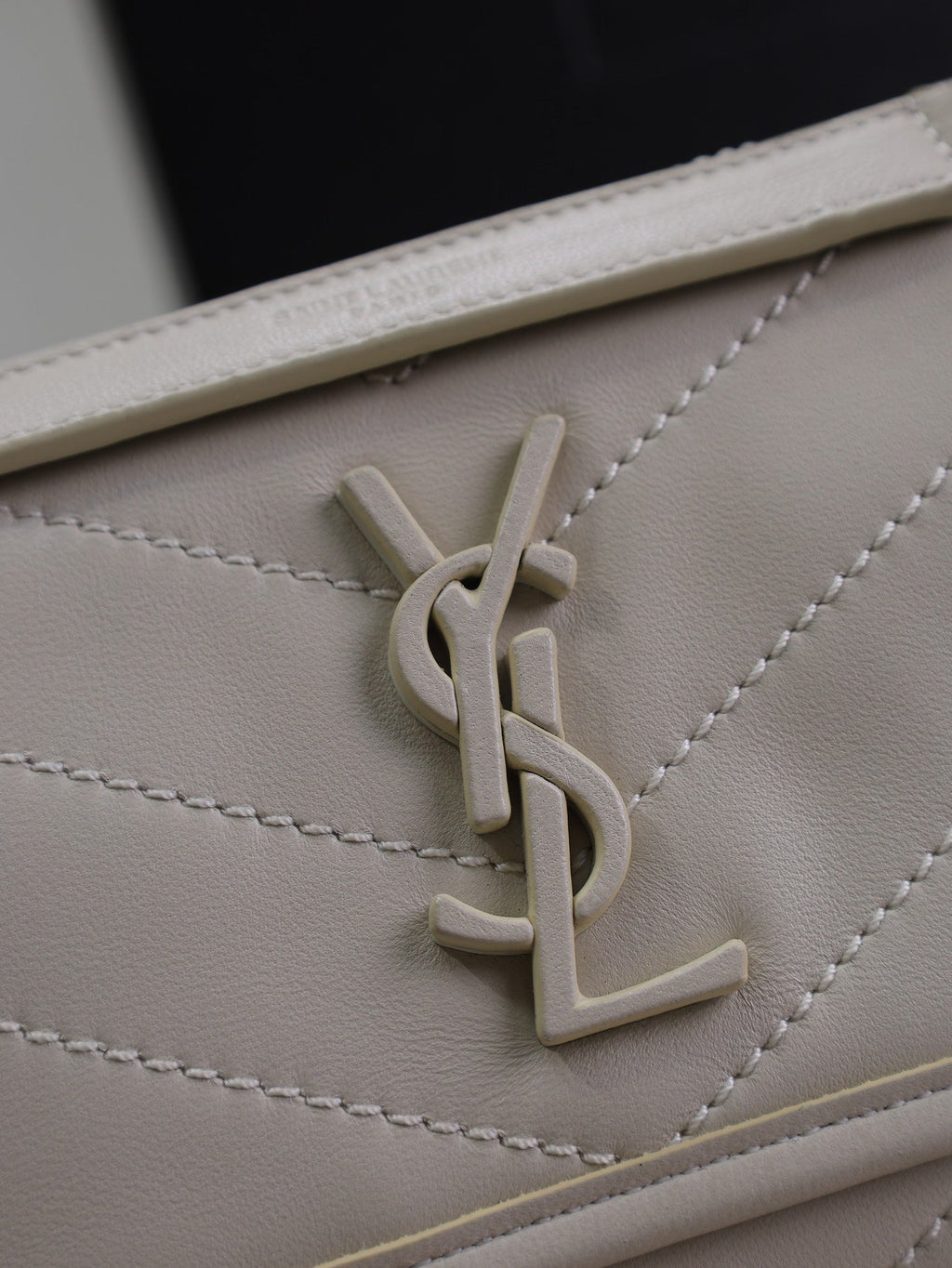 Saint Laurent Niki Baby 22 in Rice White Lambskin Gold Chain Bag