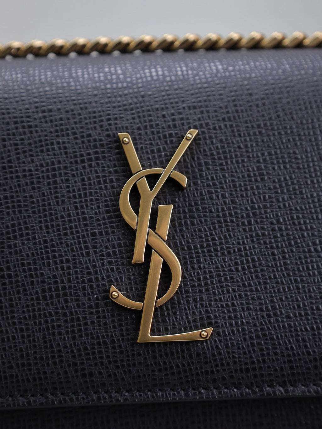 Saint Laurent 25S Sunset Medium 22 in Black Grained Calfskin Gold Hardwre Bag