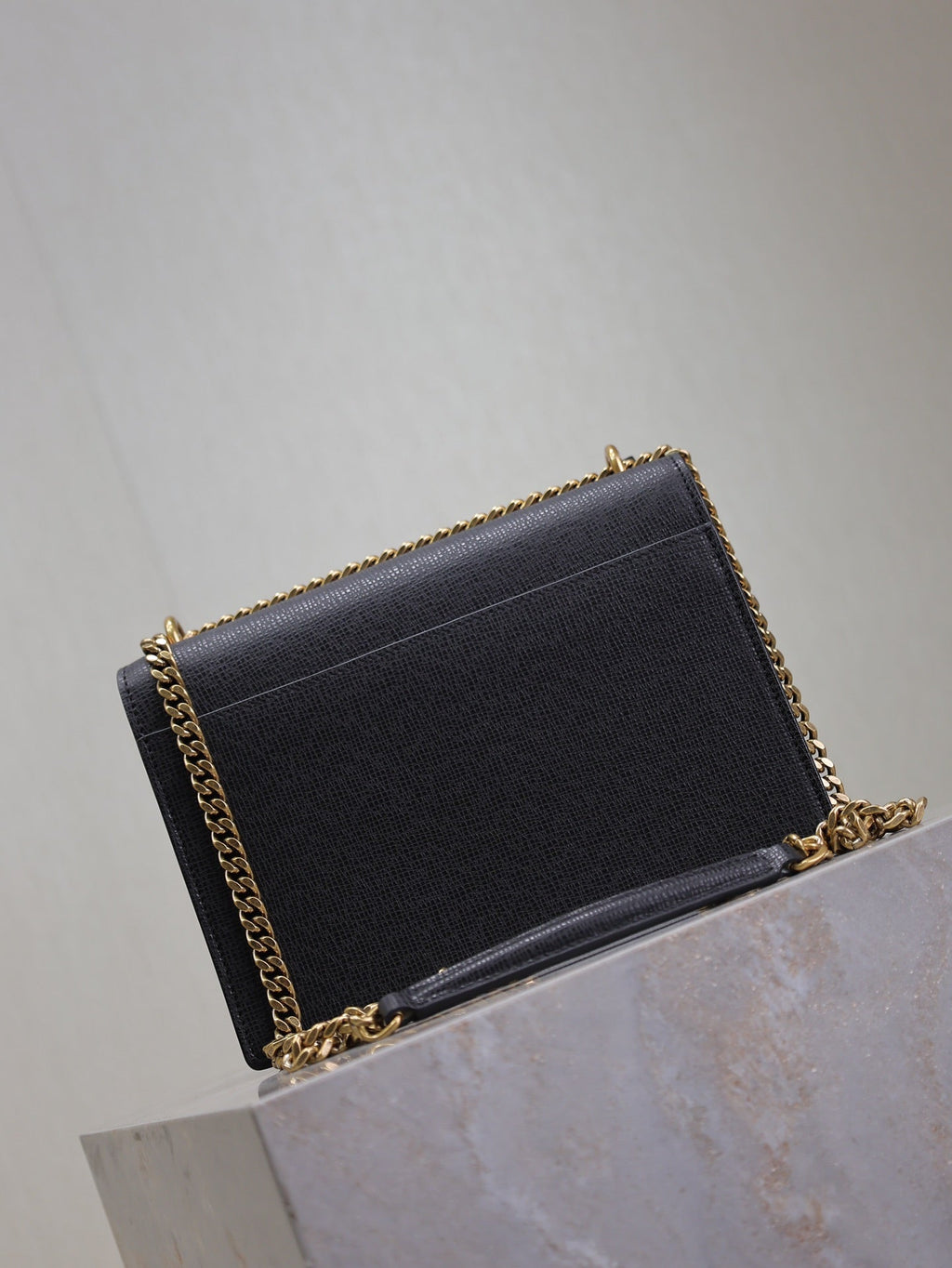 Saint Laurent 25S Sunset Medium 22 in Black Grained Calfskin Gold Hardwre Bag