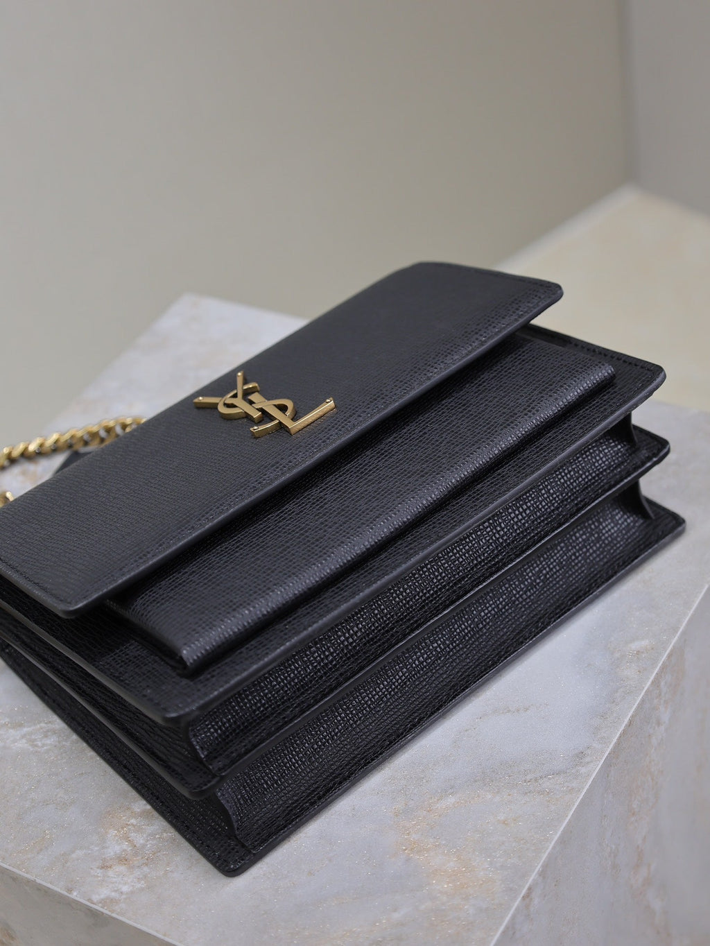 Saint Laurent 25S Sunset Medium 22 in Black Grained Calfskin Gold Hardwre Bag