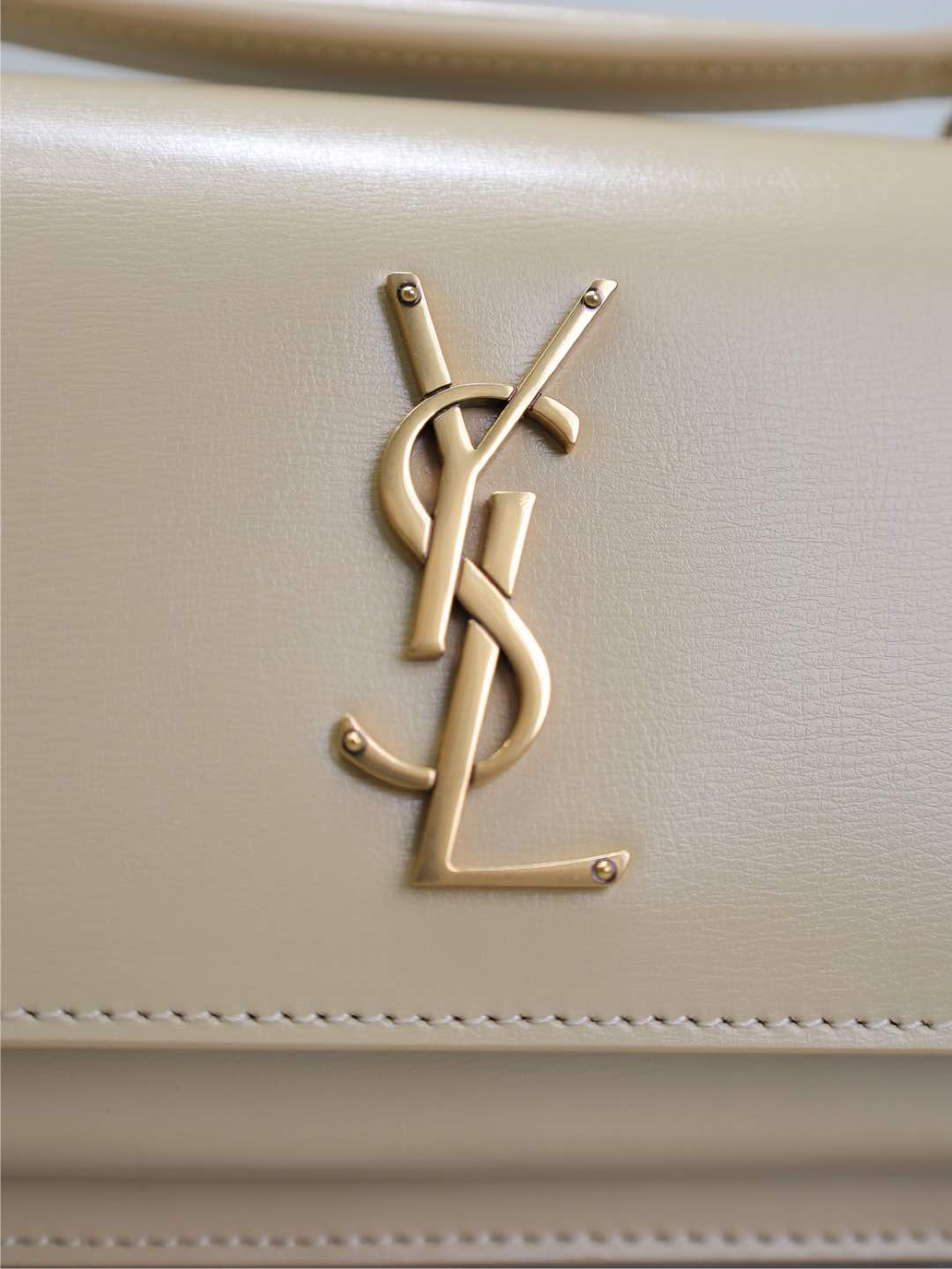 Saint Laurent Sunset Small Bag 19 in Beige Calfskin Gold Hardware